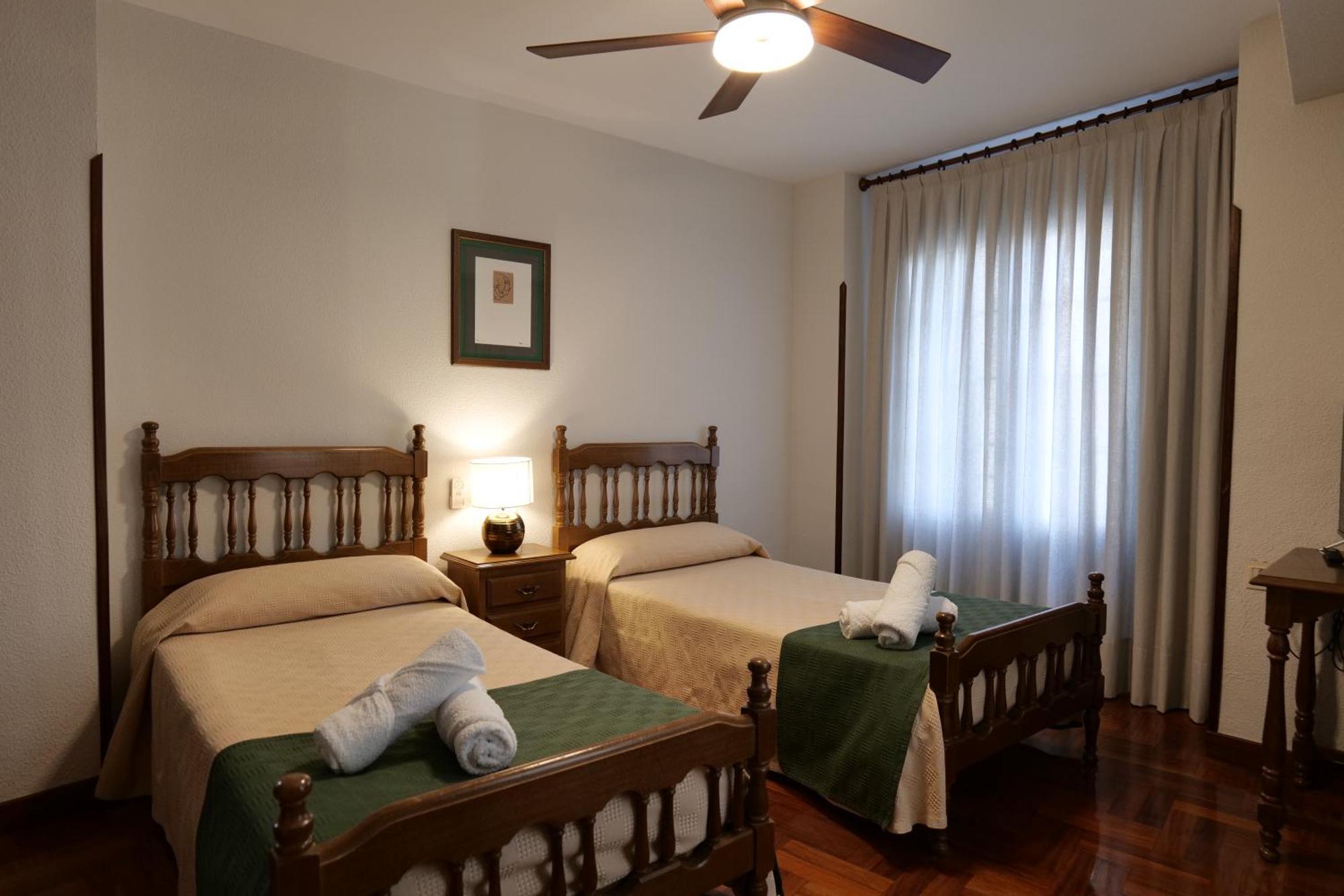 Hostal Cristina 艾丝黛拉 外观 照片